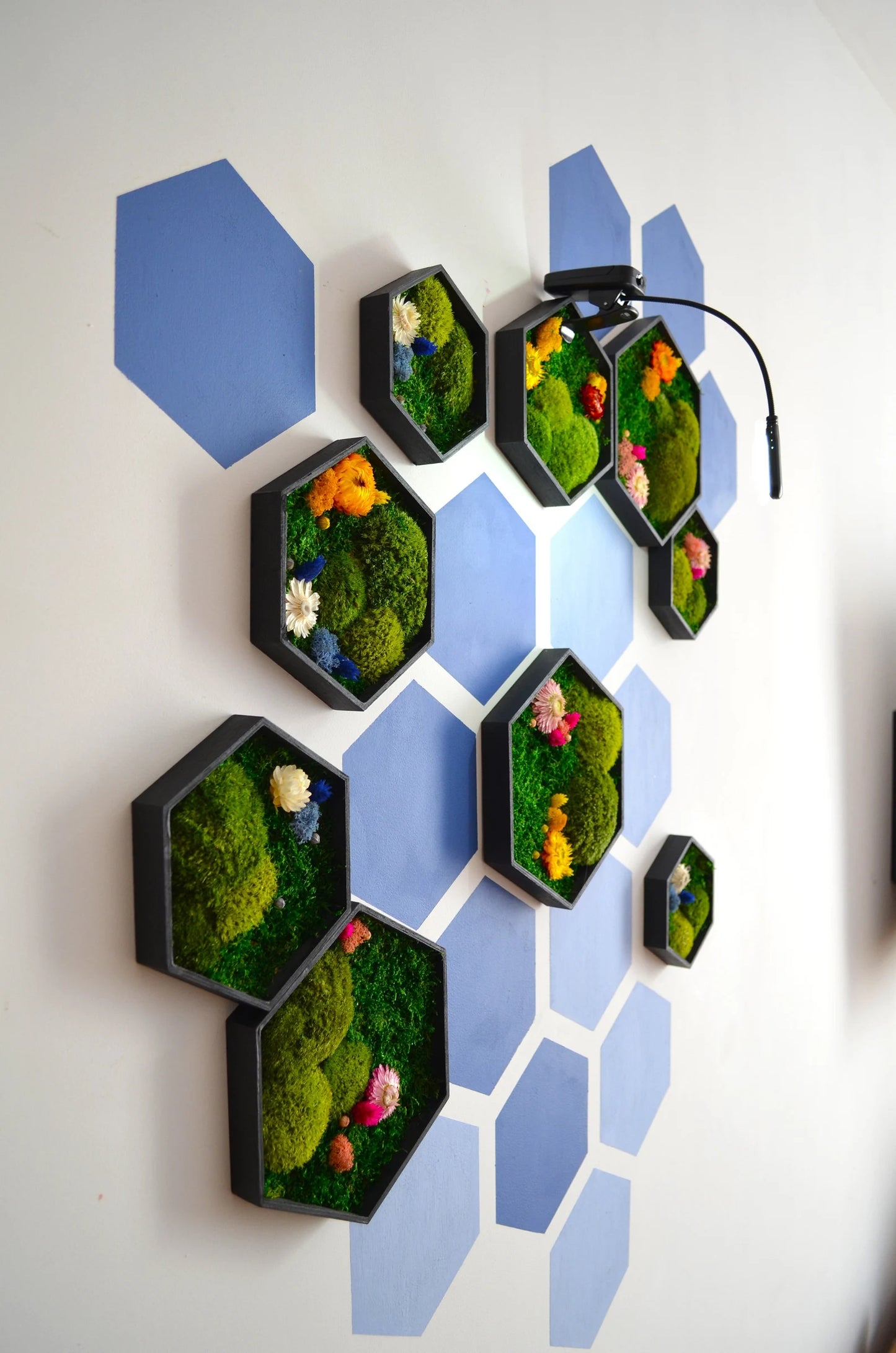Honeycomb Flower Moss Art 9pc.